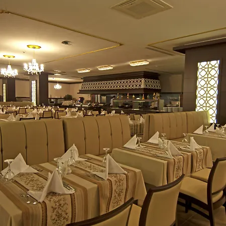 Megasaray Westbeach 5*