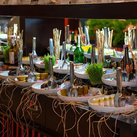 מלון Megasaray Westbeach 5*