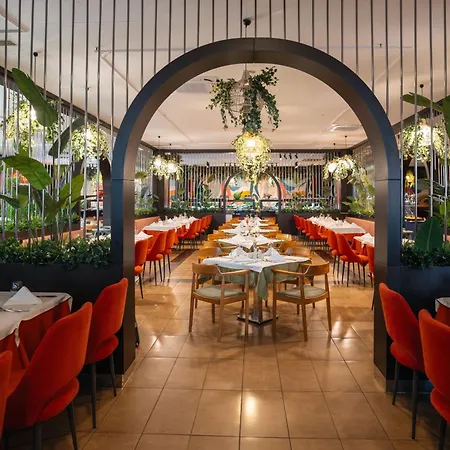 מלון Megasaray Westbeach 5*