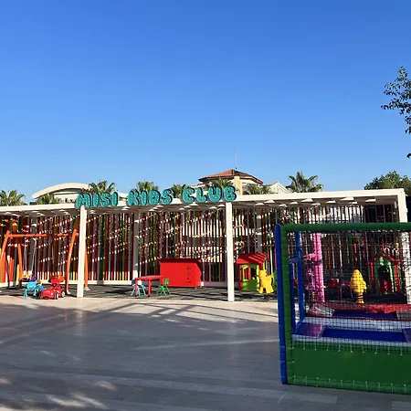 Megasaray Westbeach אנטליה