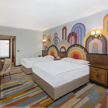 Hotel Megasaray Westbeach 5*