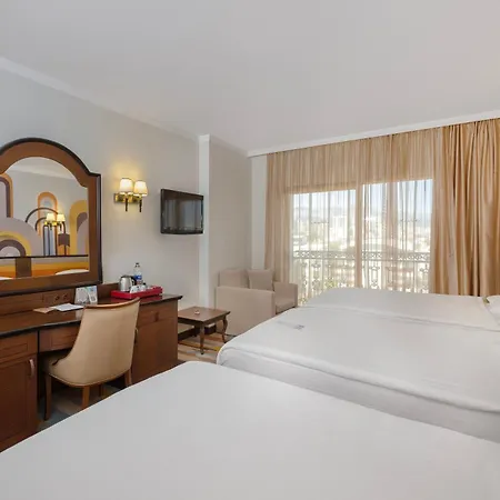 Megasaray Westbeach 5* Antalya