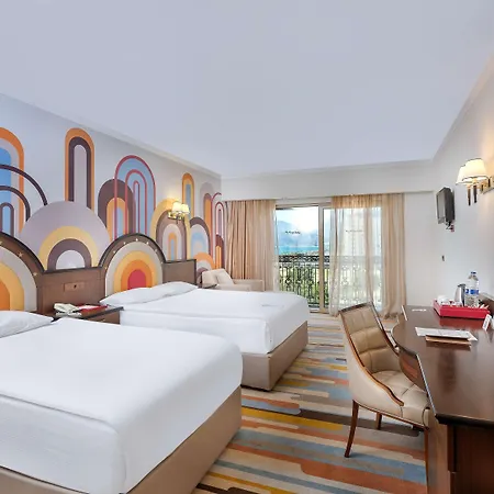 מלון Megasaray Westbeach 5*